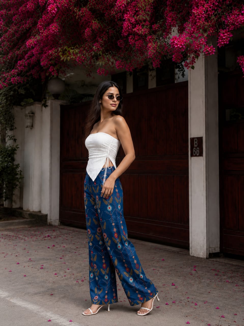 Women floral high-waist jeans