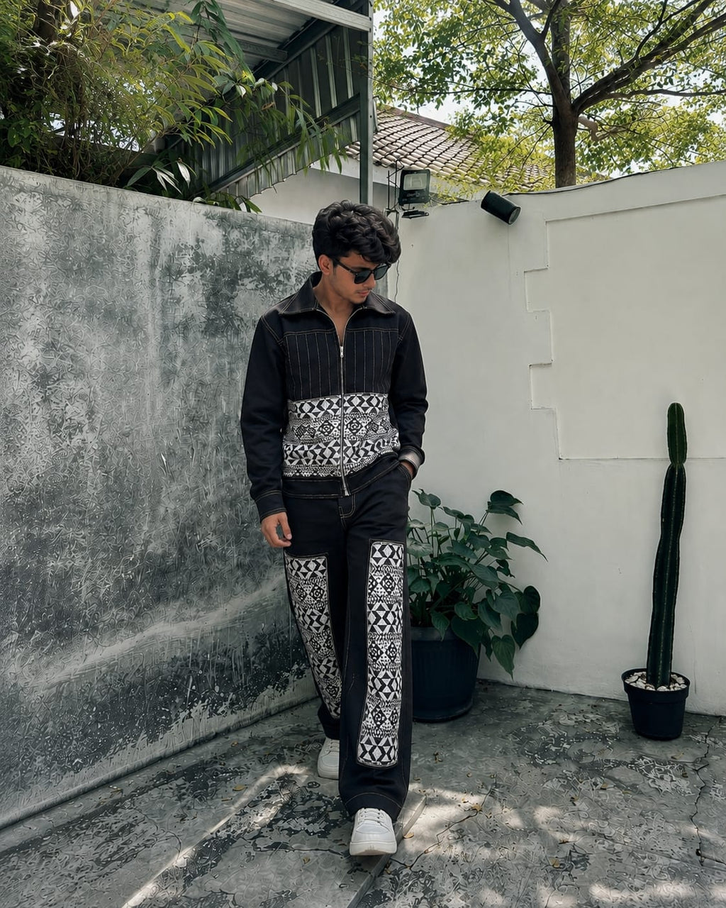 MEN'S BLACK DENIM CO-ORD SET WITH GEOMETRIC PANEL DETAILING
